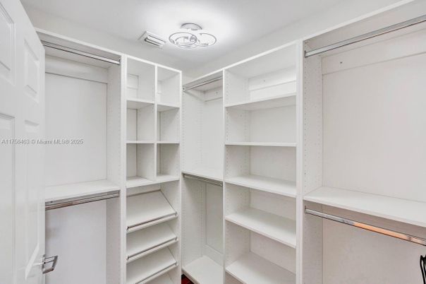 Interior, Walk-in Closets
