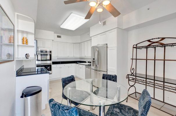 Dining room, Interior, Kitchen, Stainless Steel Appliances