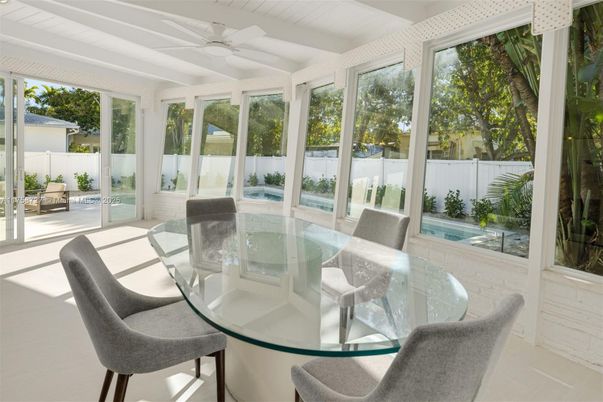 Dining room, Interior, Sun Room