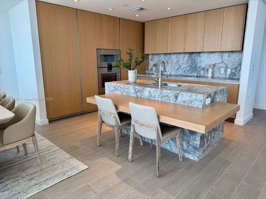 Dining room, Interior, Kitchen, Recessed Lighting, Wood Texture Flooring