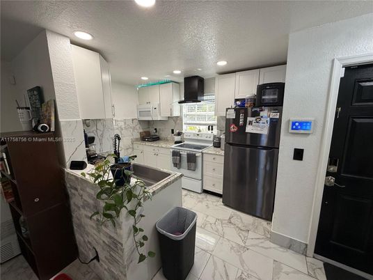 Interior, Kitchen, Marble, Recessed Lighting
