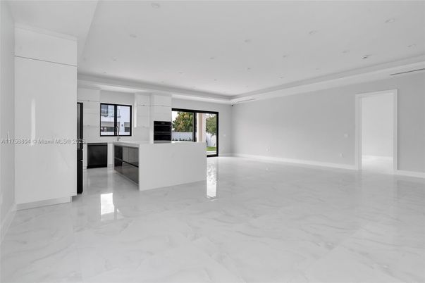 Interior, Marble, Recessed Lighting