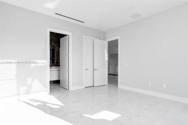 Empty room, Interior, Marble