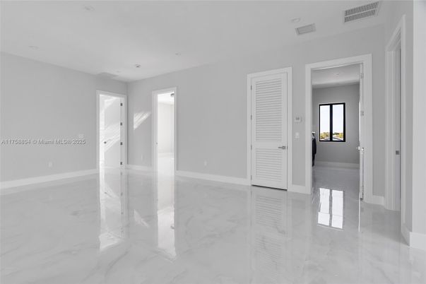 Empty room, Interior, Marble, Recessed Lighting