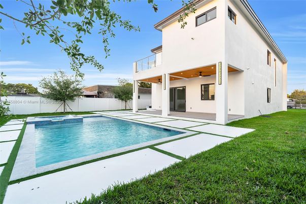 Backyard, Exterior, Pool