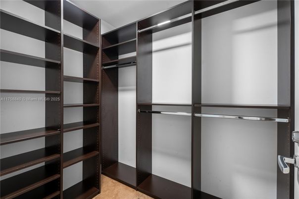 Interior, Walk-in Closets