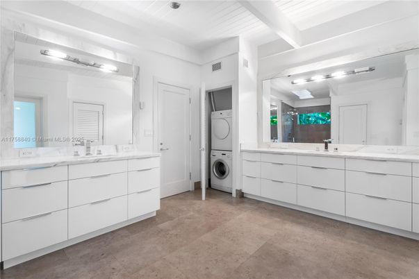Bathroom, Dual Sink Vanities, Interior, Utility Closets, Washer