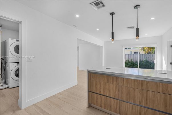 Interior, Pendant Lights, Recessed Lighting, Utility Closets, Washer, Wood Texture Flooring