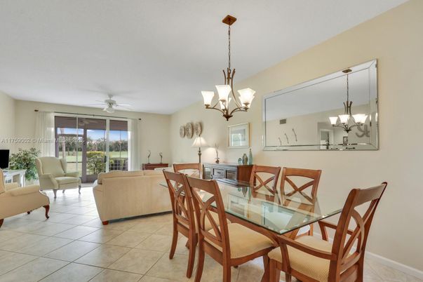 Chandelier, Dining room, Interior, Living room
