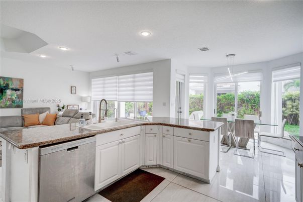 Dining room, Interior, Kitchen, Pendant Lights, Recessed Lighting