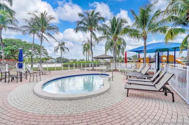 Exterior, Playground, Pool