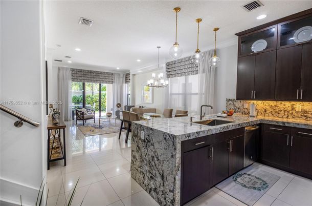 Chandelier, Dining room, Interior, Kitchen, Living room, Pendant Lights, Recessed Lighting