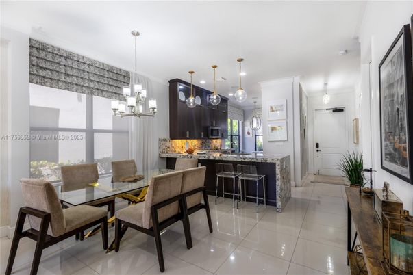 Dining room, Interior, Kitchen, Pendant Lights