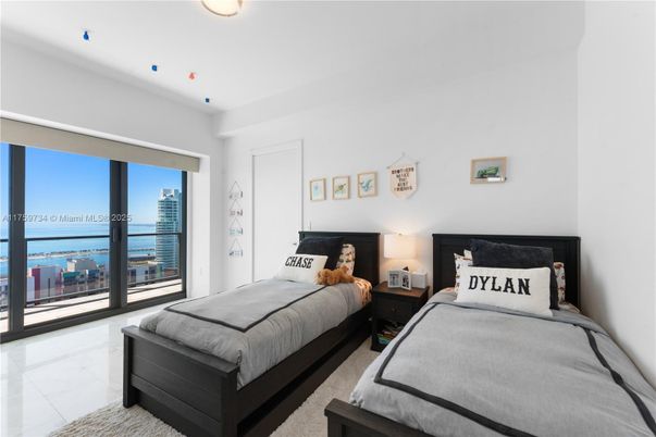 Bedroom, Interior, Water
