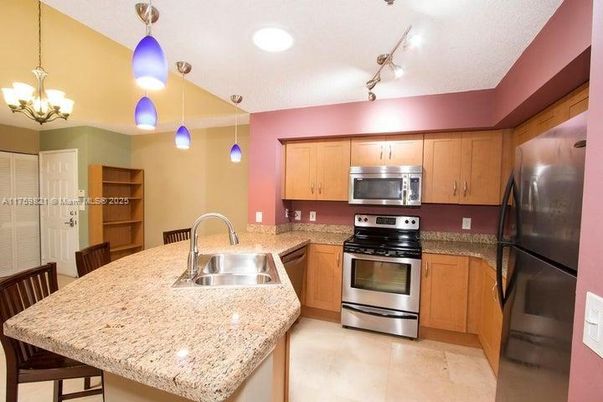 Interior, Kitchen, Pendant Lights, Recessed Lighting, Stainless Steel Appliances