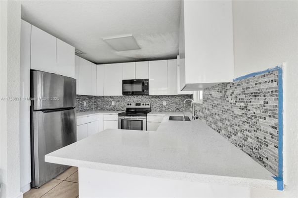 Interior, Kitchen, Stainless Steel Appliances