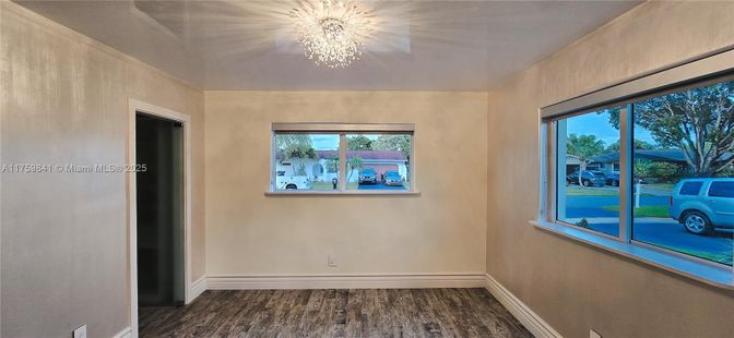 Chandelier, Empty room, Interior