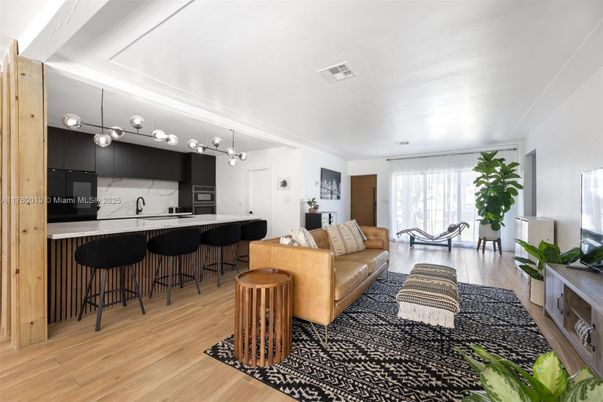 Interior, Kitchen, Pendant Lights, Wood Texture Flooring