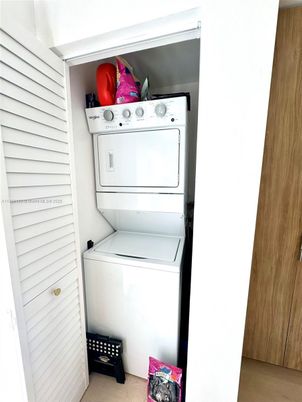 Interior, Utility Closets, Washer