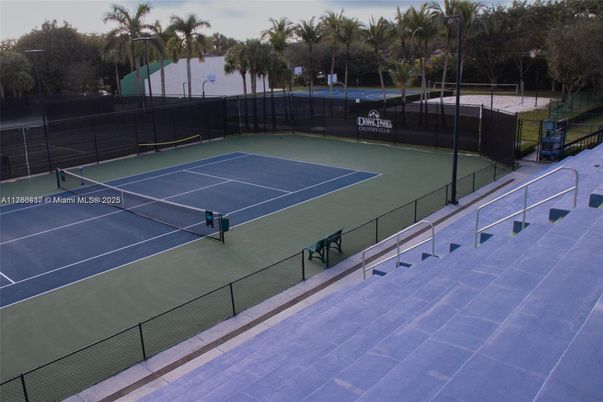 Exterior, Tennis Courts