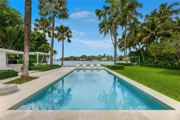 Exterior, Pool, Water