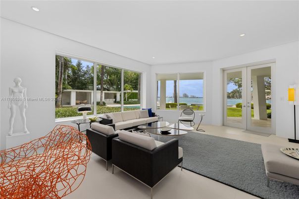 Interior, Living room, Recessed Lighting, Water