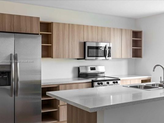 Interior, Kitchen, Stainless Steel Appliances
