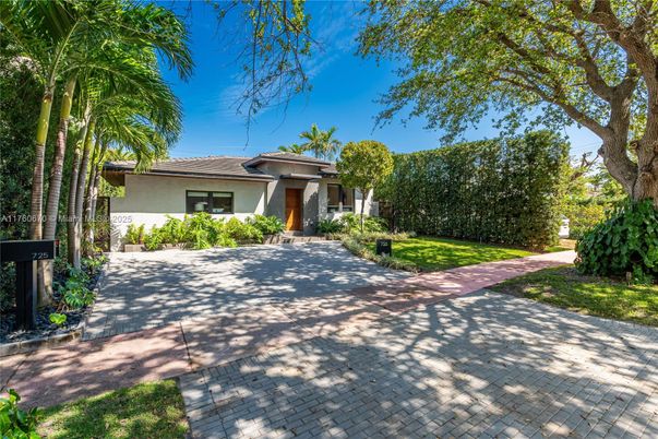 Backyard, Exterior, Facade, Mediterranean