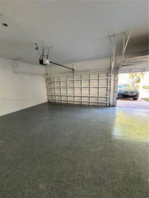 Garage, Interior