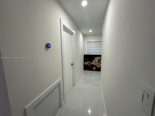 Interior, Recessed Lighting