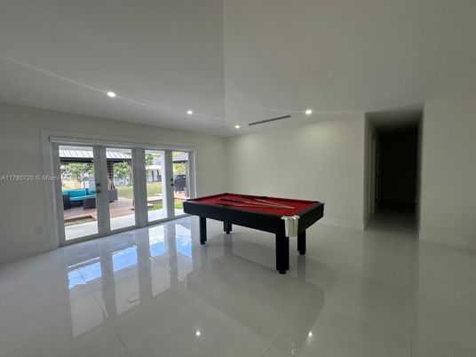 Billiard Table, Game Room, Interior, Recessed Lighting