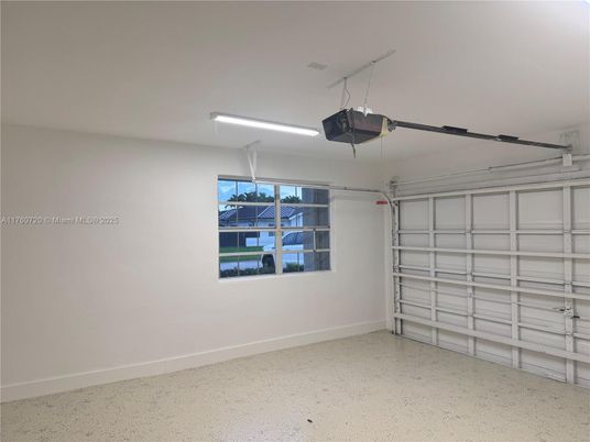Garage, Interior