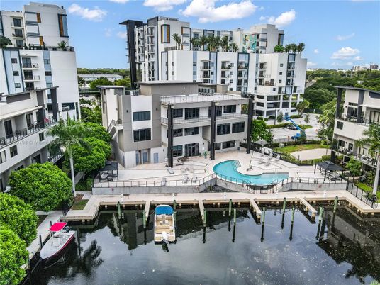Exterior, Lake, Pool