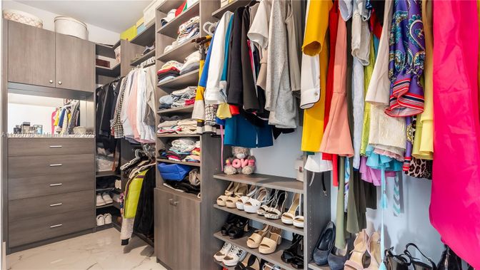 Interior, Marble, Walk-in Closets