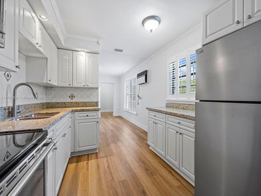 Interior, Kitchen, Recessed Lighting, Wood Texture Flooring