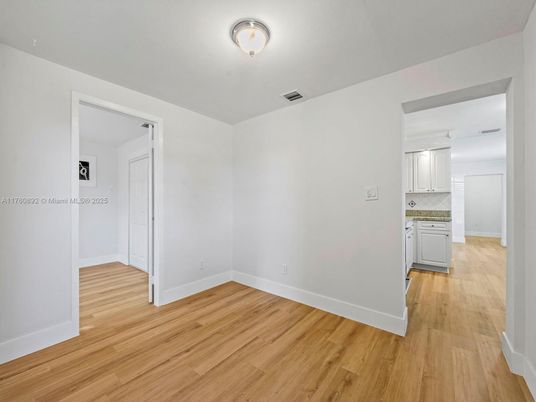 Empty room, Interior, Kitchen, Wood Texture Flooring