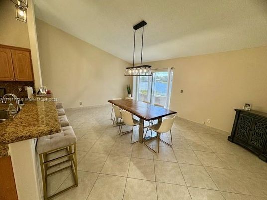 Dining room, Interior, Pendant Lights