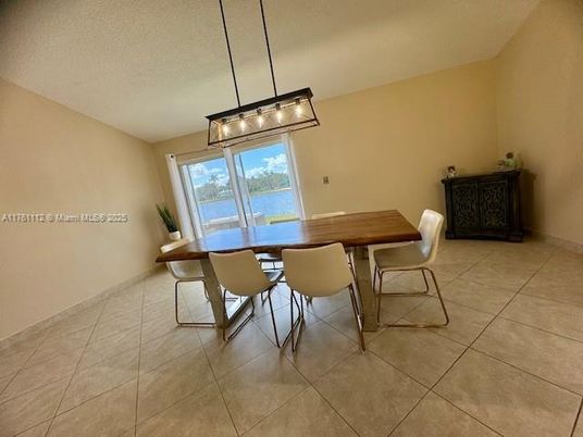 Dining room, Interior, Pendant Lights
