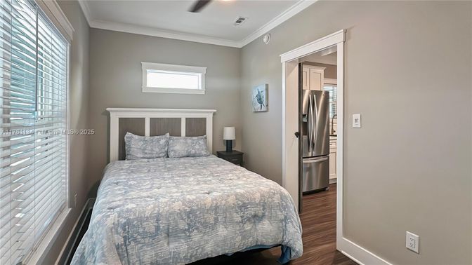 Bedroom, Interior, Kitchen, Stainless Steel Appliances, Wood Texture Flooring