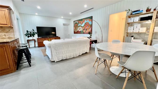 Dining room, Interior, Living room, Recessed Lighting