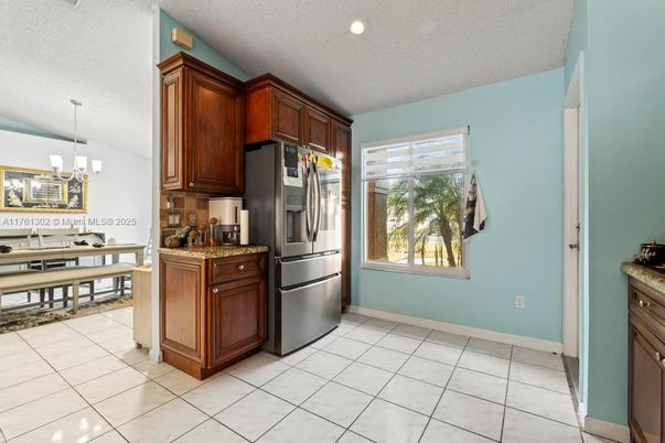 Dining room, Interior, Kitchen, Pendant Lights, Recessed Lighting