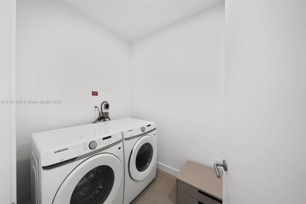 Interior, Washer