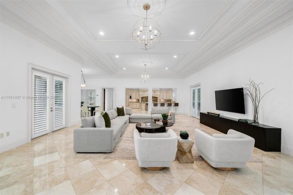 Chandelier, Interior, Living room, Pendant Lights, Recessed Lighting