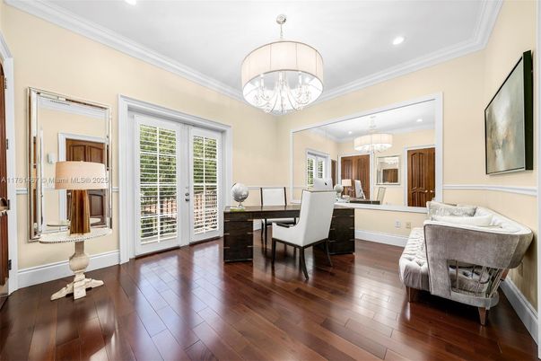 Chandelier, Home Office, Interior, Recessed Lighting, Wood Texture Flooring