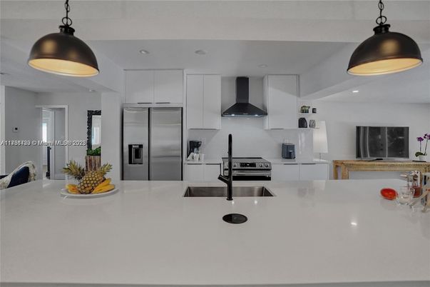 Interior, Kitchen, Pendant Lights, Stainless Steel Appliances