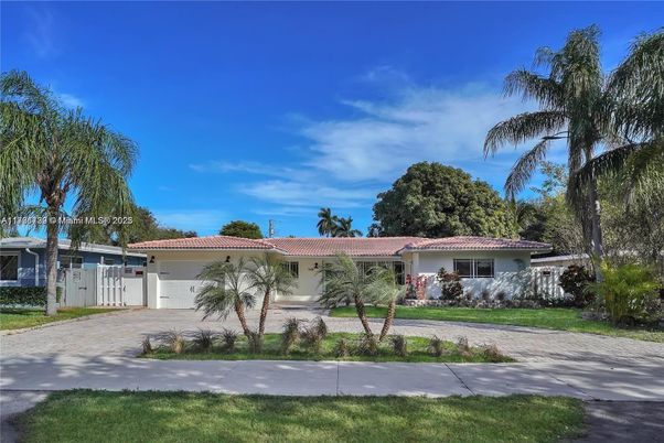 Attached, Backyard, Exterior, Facade, Ranch