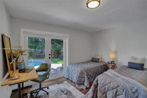 Bedroom, Home Office, Interior, Wood Texture Flooring