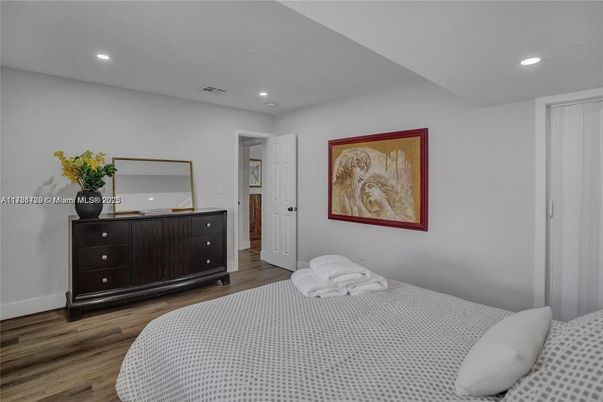 Bedroom, Interior, Recessed Lighting, Wood Texture Flooring