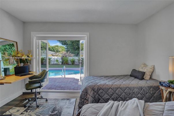 Bedroom, Home Office, Interior, Wood Texture Flooring
