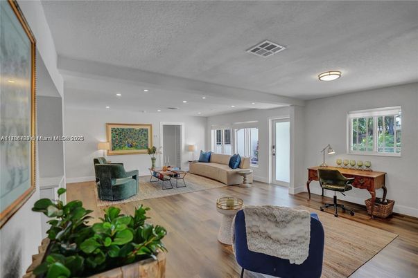 Home Office, Interior, Living room, Recessed Lighting, Wood Texture Flooring